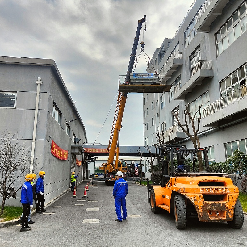 電路板鉆孔機吊裝搬遷
