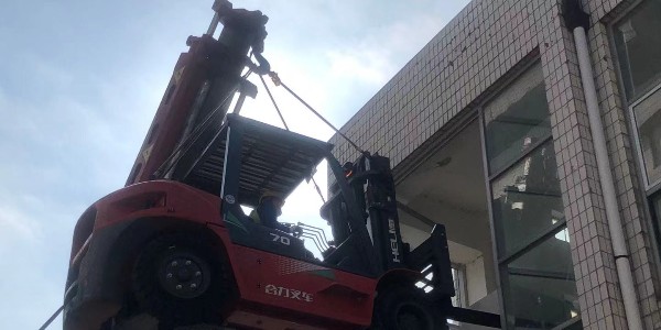 上海設(shè)備搬運(yùn)吊裝需要注意什么？